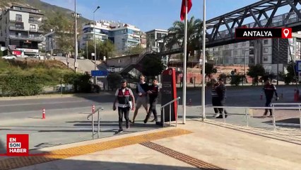 Antalya'da Ukraynalı şahıs, kendisini gasbetmeye çalışan motorcuları öldürdü