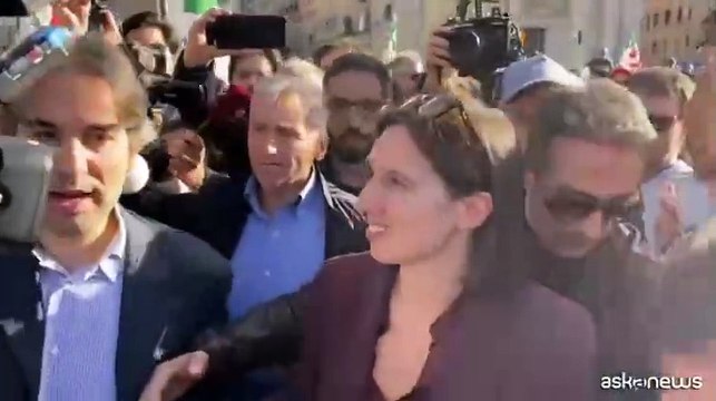 A Piazza del Popolo a Roma la manifestazione del Pd contro la destra estrema