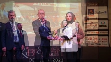 Kent ve Başkan Dergisi'nin töreninde Bedia Teymur'un elinden 3 başkana ödül! İşte o isimler