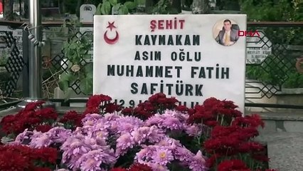 KAYMAKAM SAFİTÜRK, ŞAHADETİNİN 7'NCİ YILINDA MEZARI BAŞINDA ANILDI