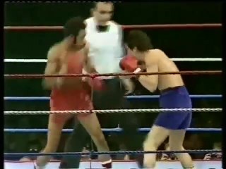 Barry McGuigan vs Eusebio Pedroza - boxing - WBA featherweight world title