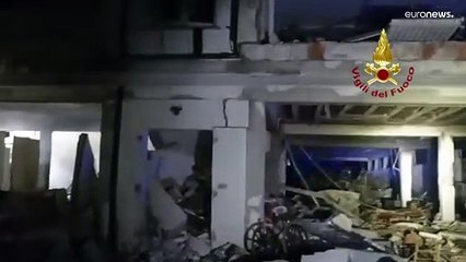 شاهد: دمار مبنى يضم طالبي لجوء في إيطاليا بسبب تسرب للغاز