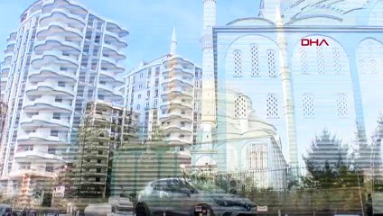 Diyarbakır'da çökme riski olan binalar kontrollü yıkım sırasında çöktü