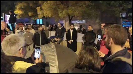 Rubén Gisbert asegura que mantendrán la acampada frente al Congreso.