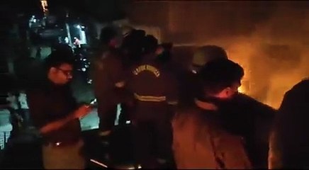 Video: दिवाली की खुशियों पर लगा ग्रहण, गोदाम में लगी भीषण आग