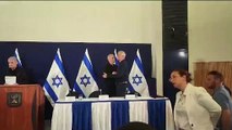 Katil Netanyahu darbeyi en yakınındakilerden yedi! Birlik mesajı vermek isterken toplantı boyunca yalnız bırakıldı