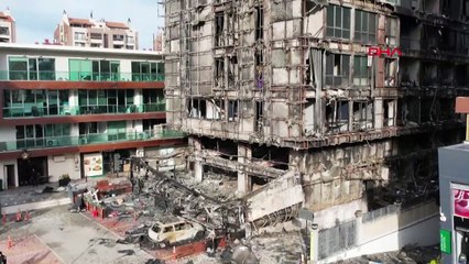 Bursa'da 10 Katlı İş Merkezinde Çıkan Yangın Söndürüldü