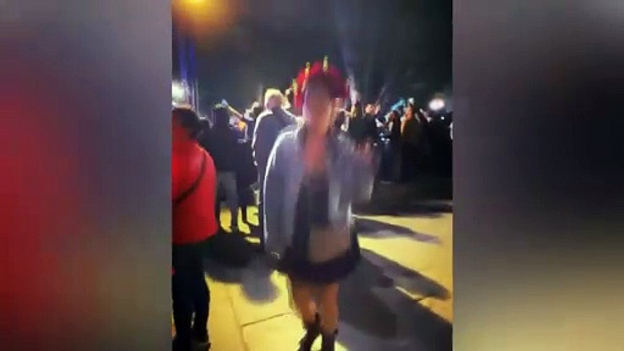 50 yaşına giren Şevval Sam, doğum gününü en büyük hayali olan Ölüler Günü Festivali'nde kutladı