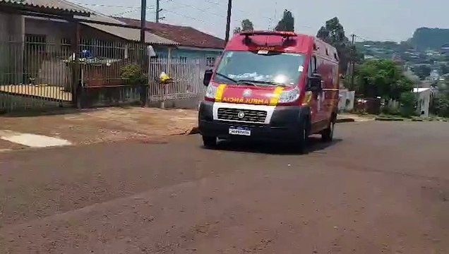 Idosa fica ferida ao cair em residência no Periolo