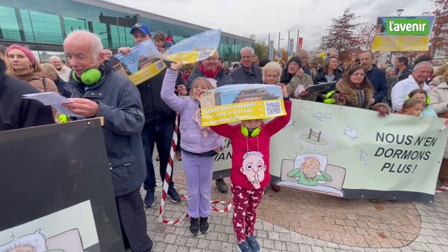 Bruxelles et périphérie unis dans une marche contre le bruit et la pollution des avions à Brussels Airport