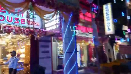 प्रकाश पर्व पर खुशियों से सरोबार हुआ महानगर