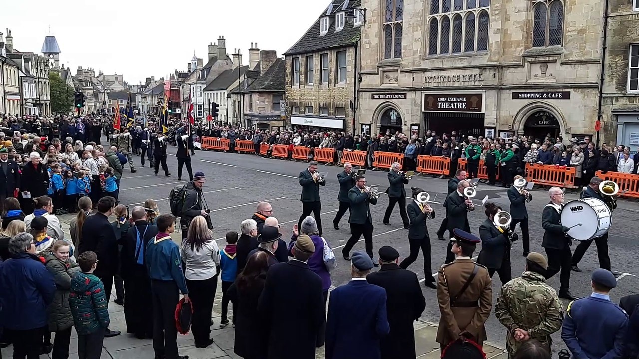 Stamford Remembrance Day 2023 - Parade approaches
