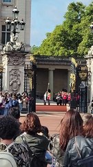 Kings Guards Shift Change