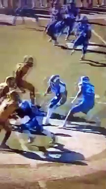 Borregos Puebla intenta patada corta y Pumas CU aplica la misma que le ocurrió contra Águilas Blancas, recupero el balón y anoto un TD #onefa #touchdown #highlights #collegefootball #football