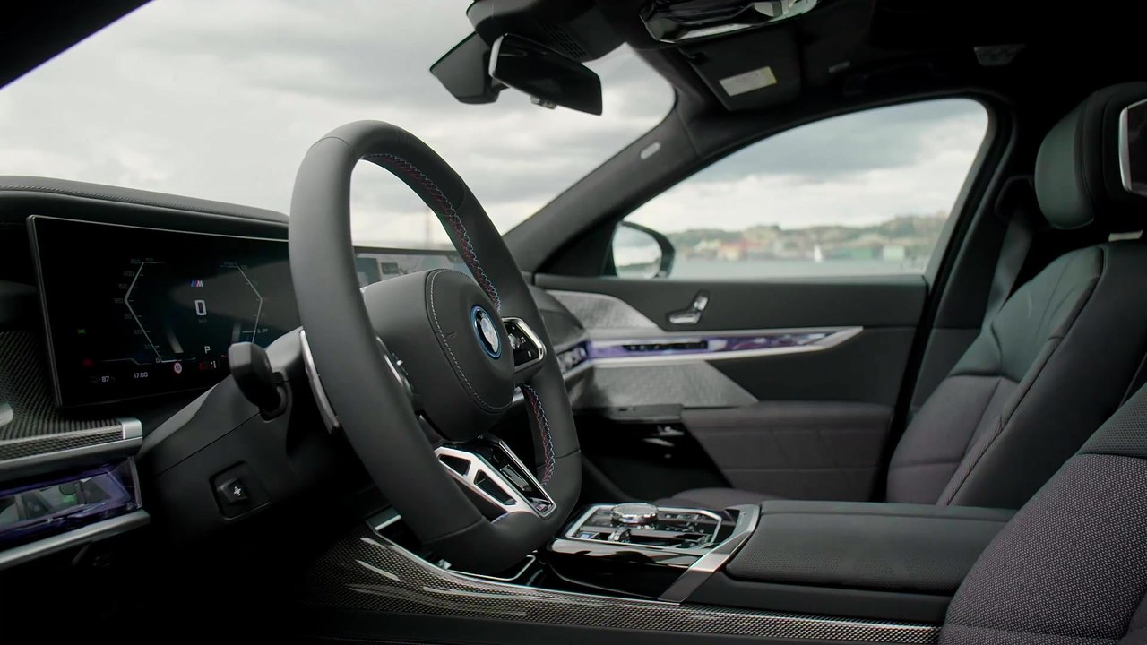 Der BMW i7 M70 xDrive - Automatisches Öffnen und Schließen der Türen über My BMW App und BMW Digital Key Plus