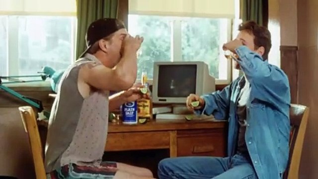 2 garçons, 1 fille, 3 possibilités Bande-annonce (EN)