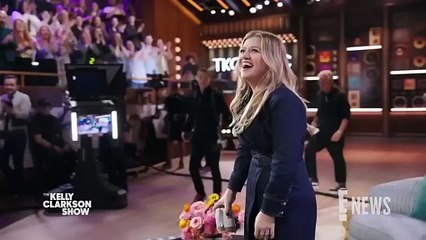 Kelly Clarkson Reveals Why Taylor Swift Just Sent Her Flowers _ E! News