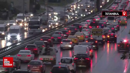 İstanbul’da sağanak etkisini gösterdi