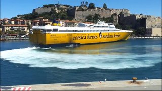 Corsica ferrier Sardinia ferries. Corsica Express three. Arrivo e attracco a Porto Ferraio