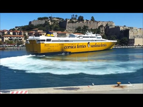 Corsica ferrier Sardinia ferries. Corsica Express three. Arrivo e attracco a Porto Ferraio