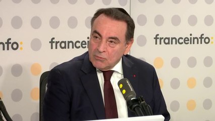 Antisémitisme : "On n'a pas vu les instances musulmanes appeler massivement à venir manifester", regrette le président du consistoire israélite de Paris