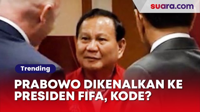 Momen Presiden Jokowi Perkenalkan Presiden FIFA ke Prabowo Subianto, Kode?