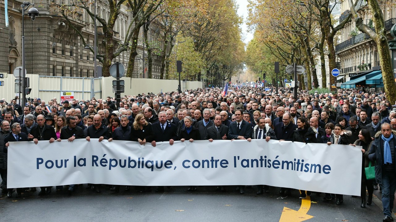 Zehntausende demonstrieren in Frankreich gegen Antisemitismus