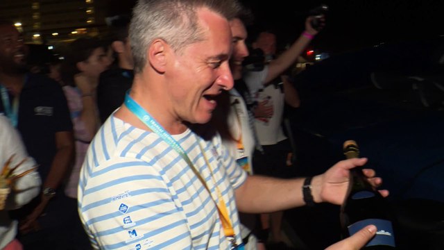 dimanche-12-11-2023-arrivee-du-2eme-ultim-avant-jury-svr-lazartigue-passage-de-ligne-a-2-min-ligne-et-interview-pontons