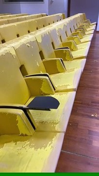 La Sala Oro con poltrone usurate e nell'abbandono, Csa-Cisal: «Ridare dignità alla alla cittadella della Regione Calabria»