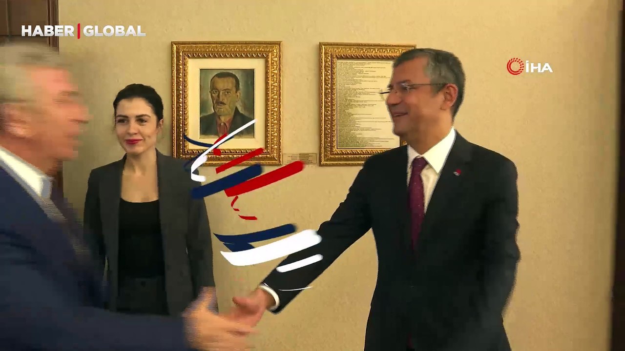 CHP Genel Başkanı Özgür Özel, ABB Başkanı Mansur Yavaş’ı kabul etti