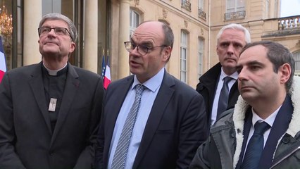 Selon le président de la Fédération protestante, Emmanuel Macron a demandé aux représentants des cultes "de participer à un effort pédagogique"