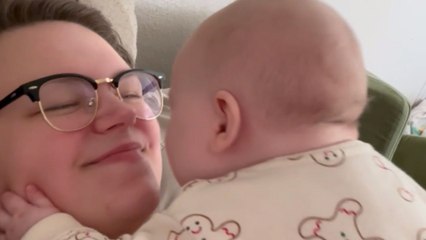 'A sweet moment... NOT!' - Cute mom-baby interaction ends with a dribblin' disaster