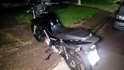 Motociclista fica ferido após ser derrubado por Astra; motorista do carro fugiu