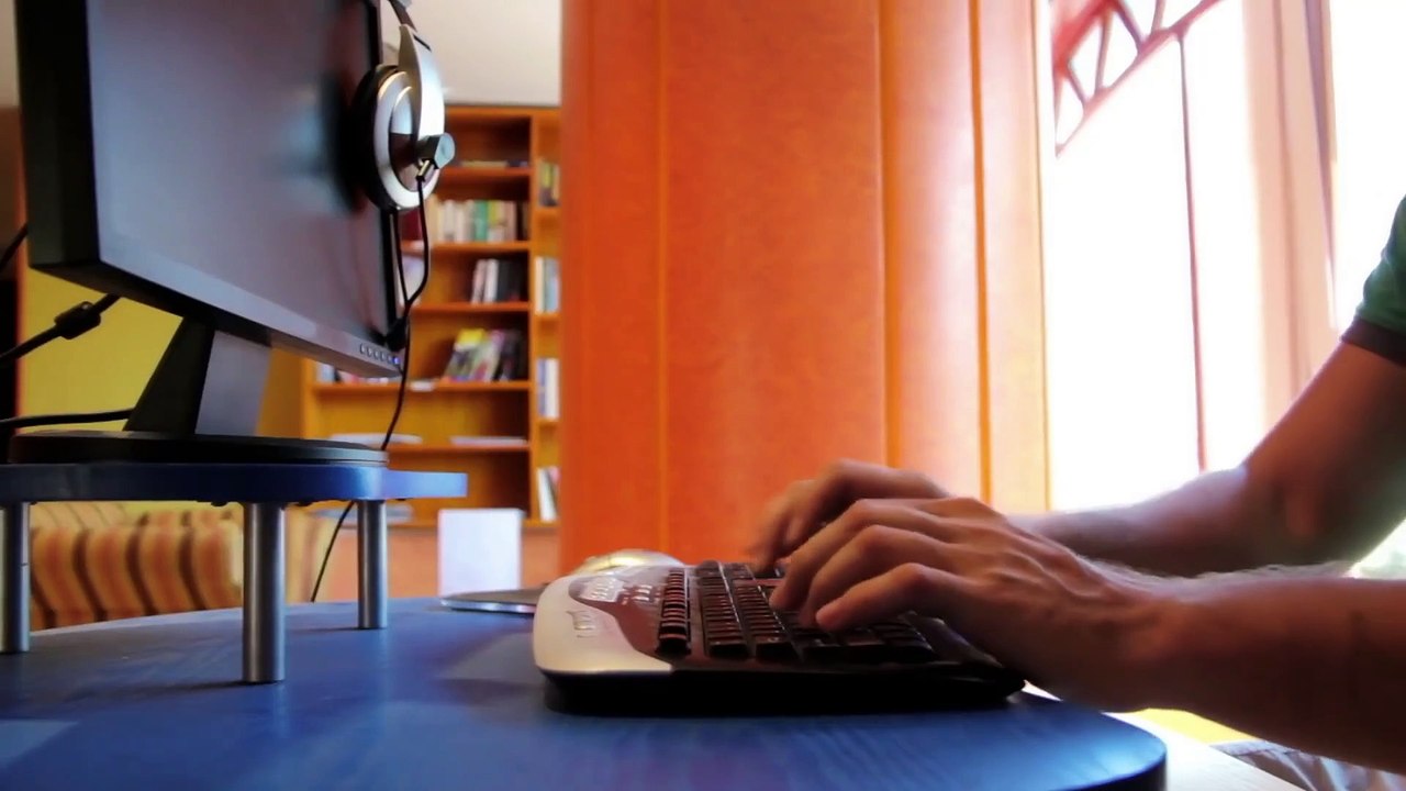 @ Database Management - Organizing, Storing, and Retrieving Data Efficiently