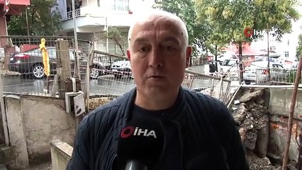 Küçükçekmece'de Yoğun Yağış Sonrası Yol Çöktü