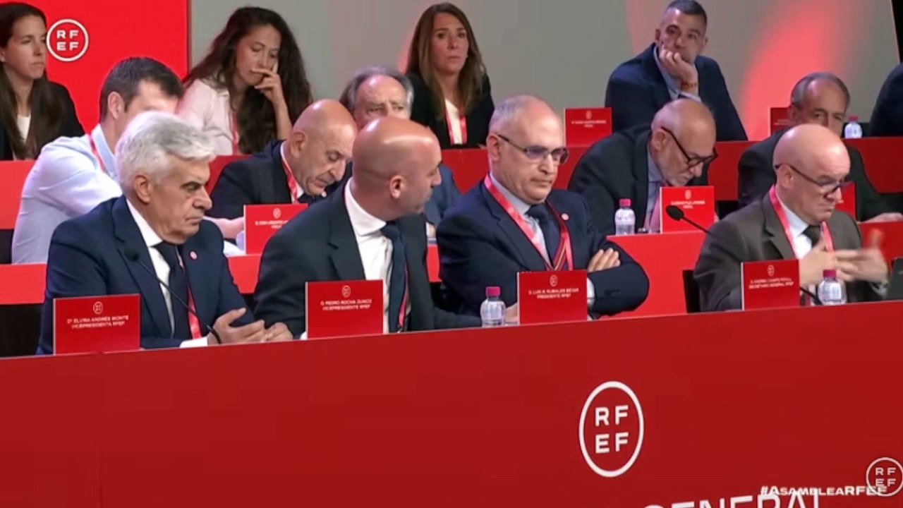 Rubiales pide al TAD el archivo de su expediente y denuncia su "linchamiento"