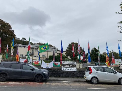 Carmarthenshire council leader seeks reimbursement of nearly £230,000 incurred from scrapped plan to house asylum seekers at Llanelli Hotel
