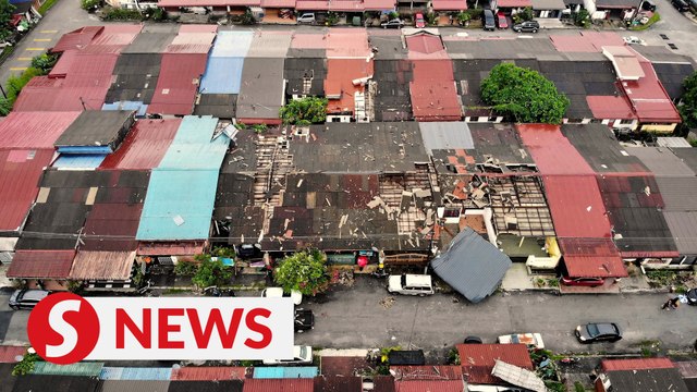 Heavy downpour causes flash floods in several areas around Meru, Ipoh