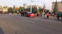 Ehliyetsiz sürücü polis memurlarını yaraladı