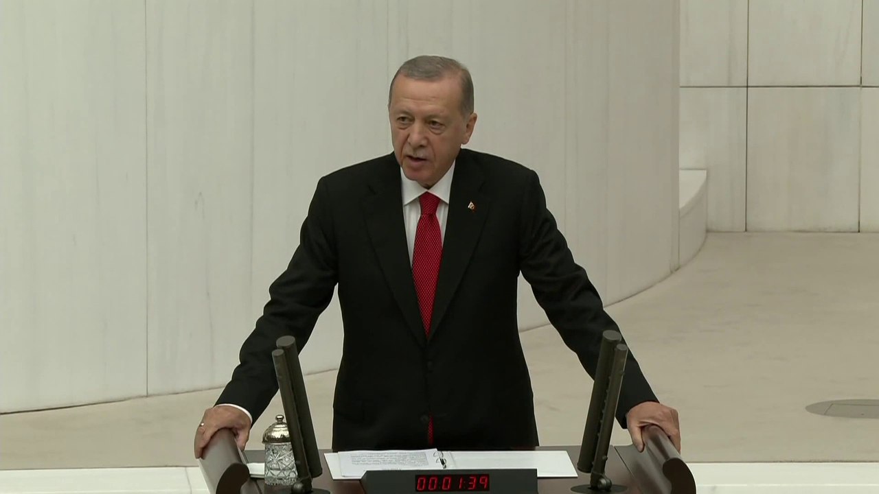 ما هي مخاوف المعارضة التركية لرفض طلب أردوغان كتابة دستور جديد للبلاد؟