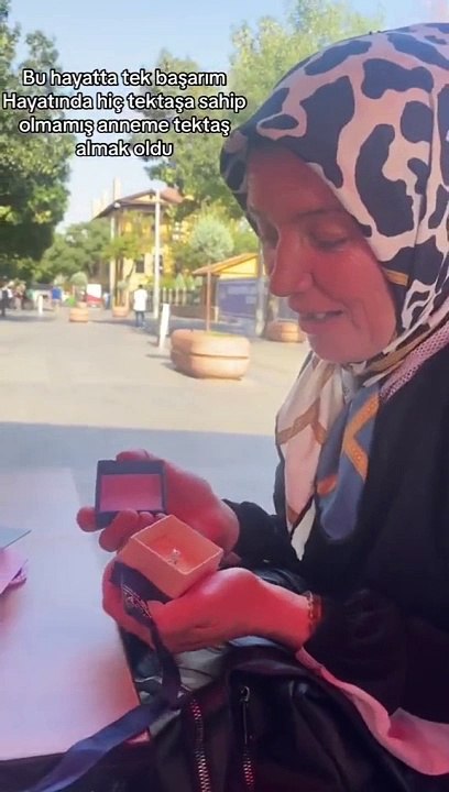 Bir annenin yüzündeki mutluluğa sebep olmak, sanırım daha güzel bir duygu yok...