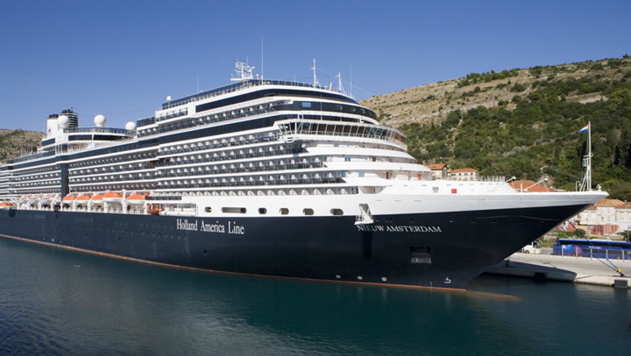 Holland America Is Offering 25% Off Cruises — Including This Epic Solar Eclipse Voyage