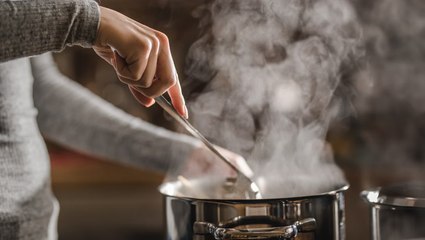 Can a Range Hood or Microwave Fan Improve the Air Quality in Your Home?