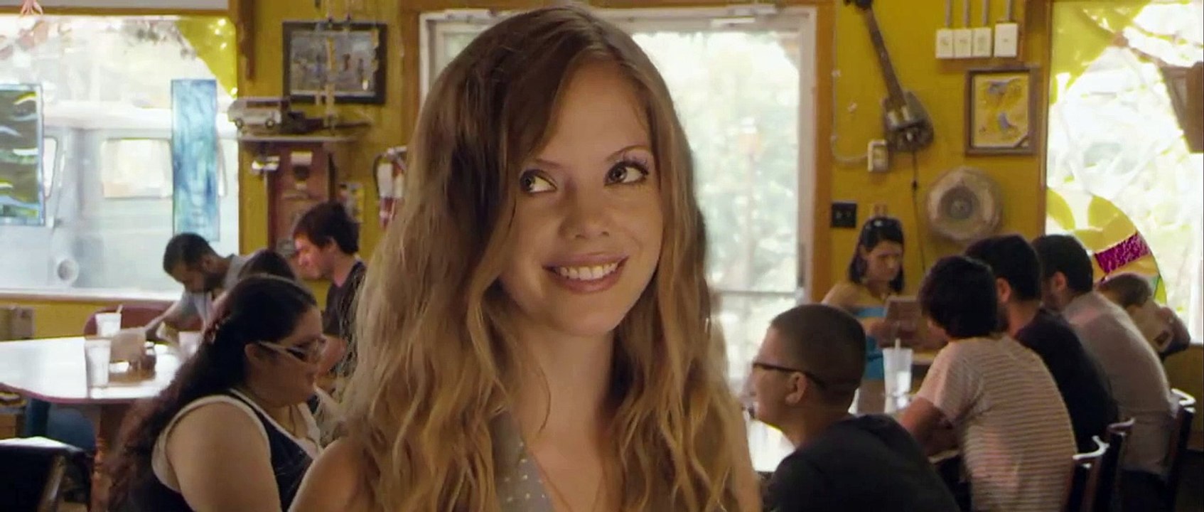 Paperback Bande-annonce (EN)
