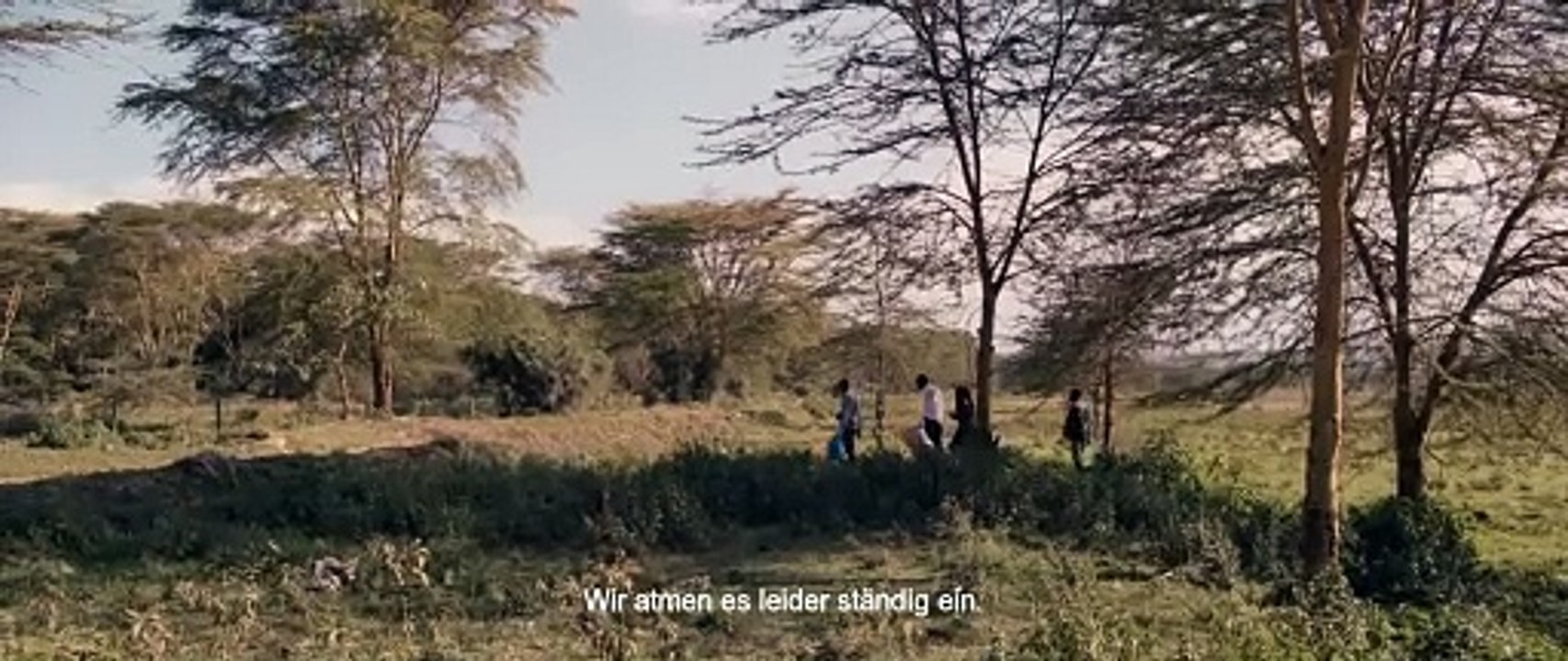 Plastic Fantastic Trailer OmdU