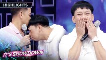 Lassy feels kilig at what Jhong did | It's Showdown