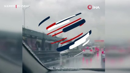 E-5’te seyir halindeki araçların arasında koştuğunu görenler şoke oldu!