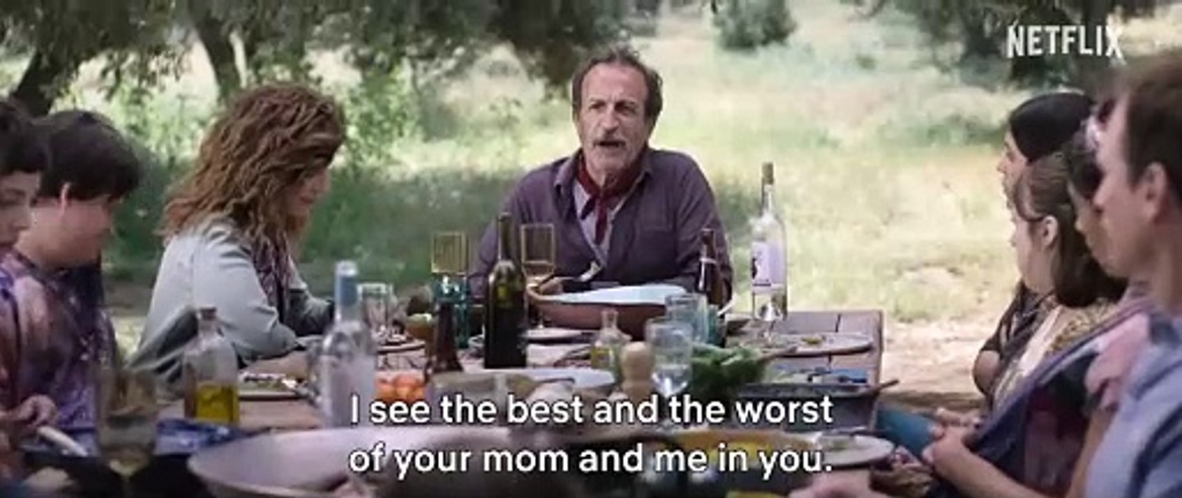 Familia Trailer OmeU