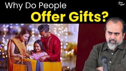 Why do people offer gifts, sacrifices to gods || Acharya Prashant, with IIT-Hyderabad (2022)