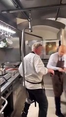 Renaissance Culinaire : Chef Peter Lammer Triomphe avec 'Standing Ovation' après un Accident Dévastateur 🍽️